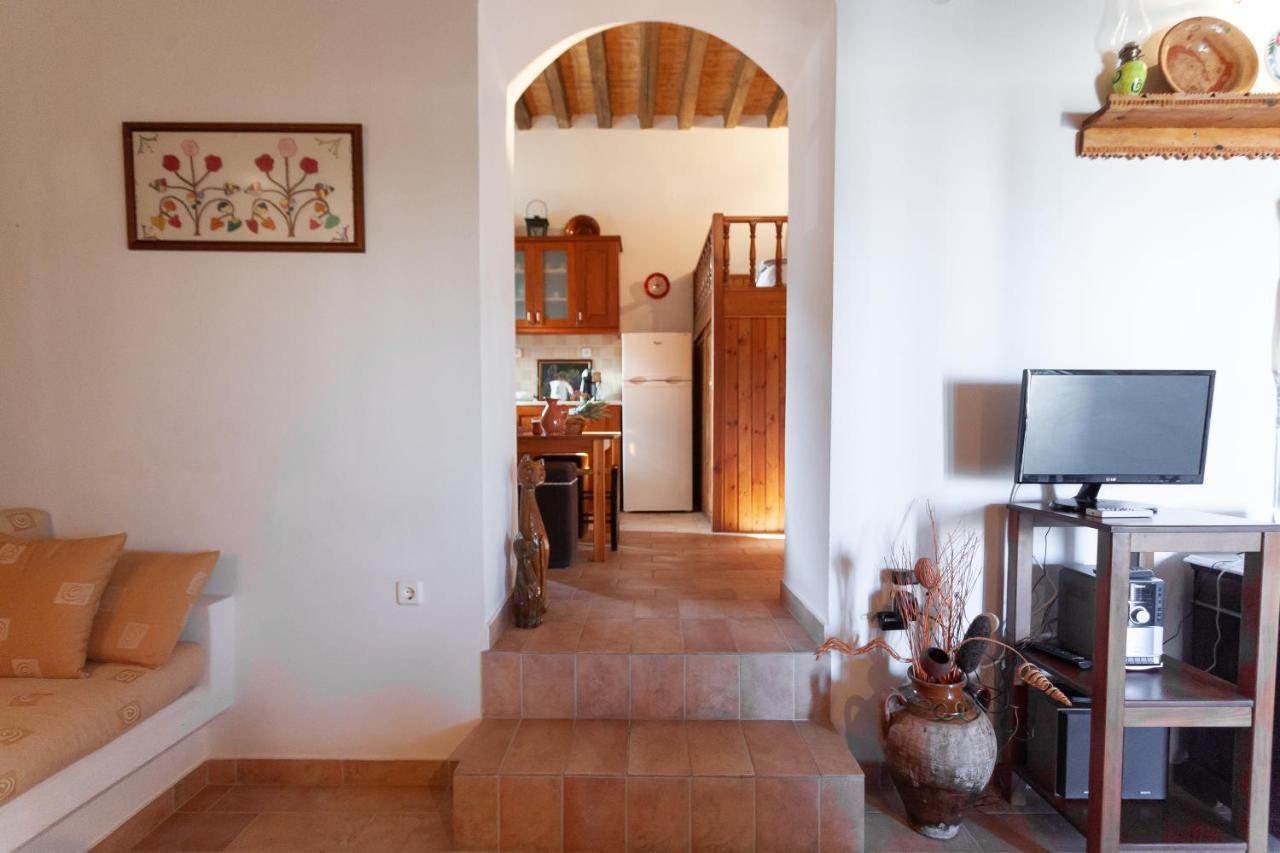 Batu Vacation House Monolithos  Esterno foto